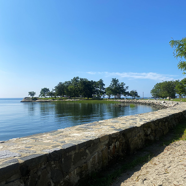Beach walk on the Long Island Sound | Photo by Mir Martz
